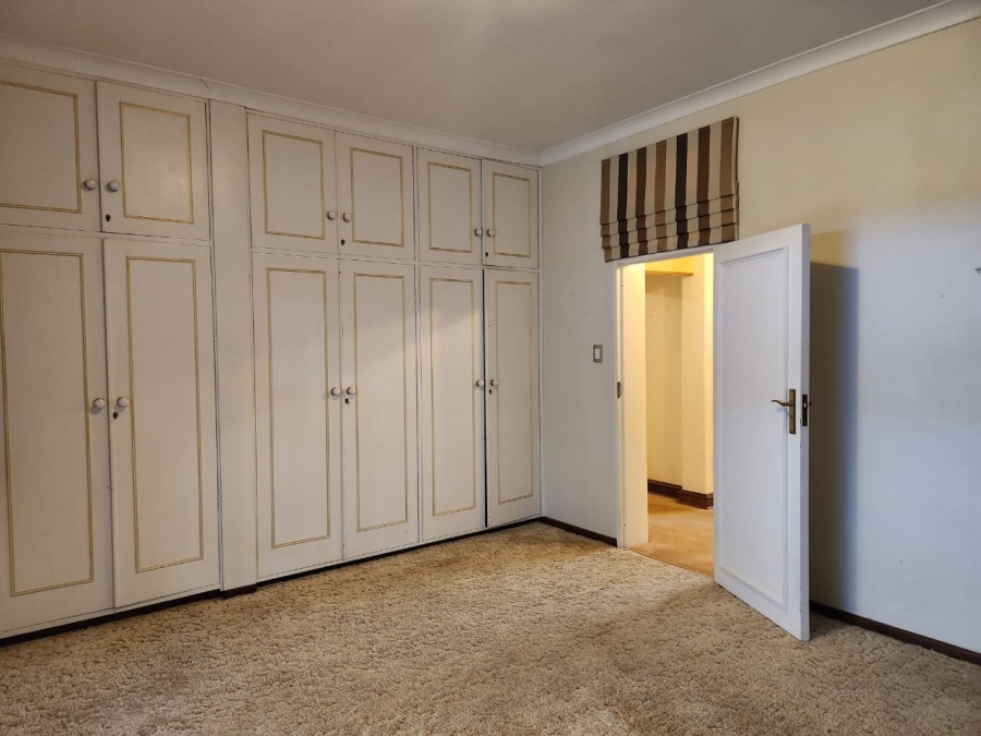 5 Bedroom Property for Sale in Dan Pienaar Free State